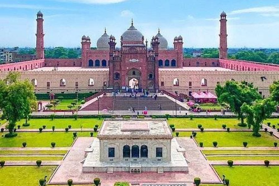 Explore lahore best places with in 4days